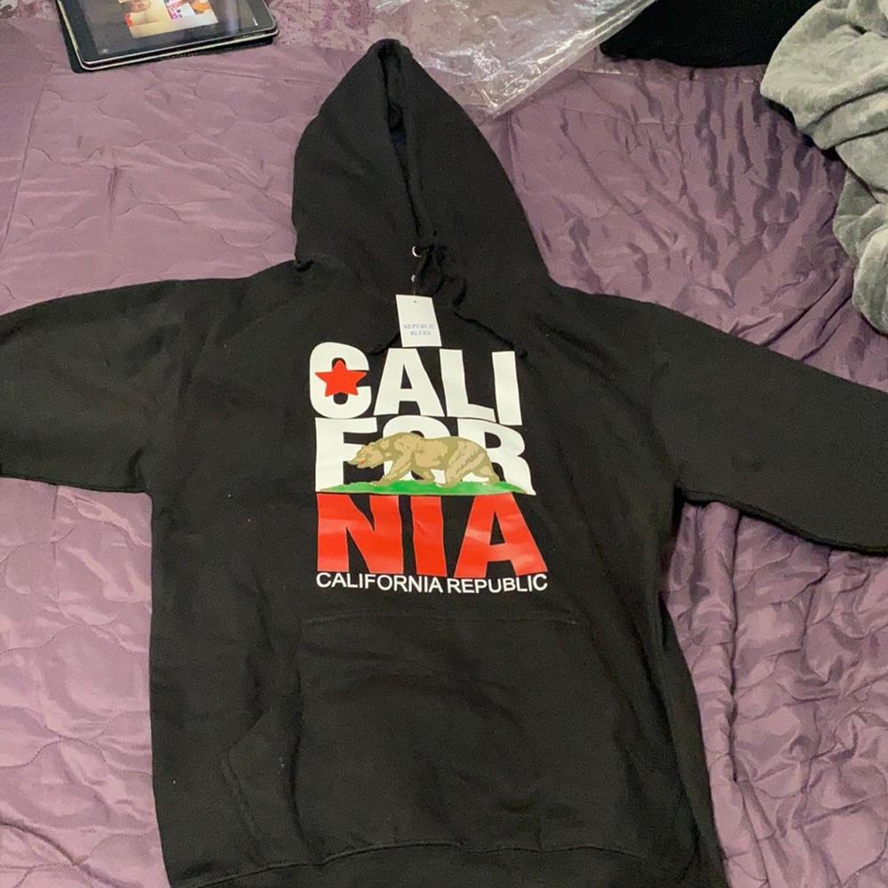 Large. Pull over hoodie. Comfy
